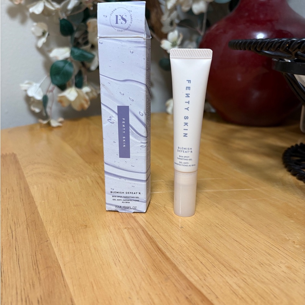Fenty Skin Blemish Defeat’r BHA Spot Targeting Gel ~ 0.5 fl.oz ~ BNIB AUTHENTIC